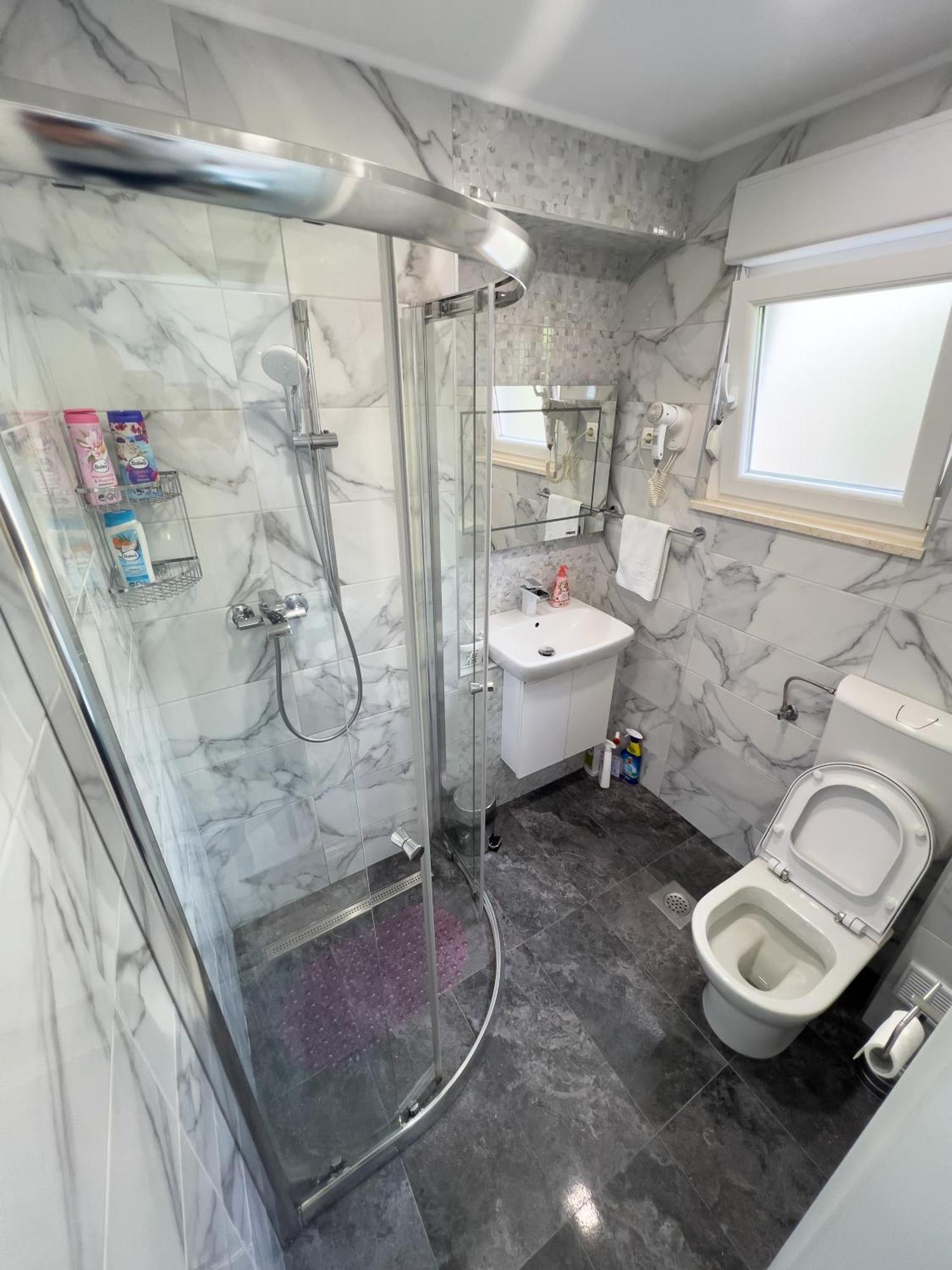 Apartmani Hm Trebinje Esterno foto